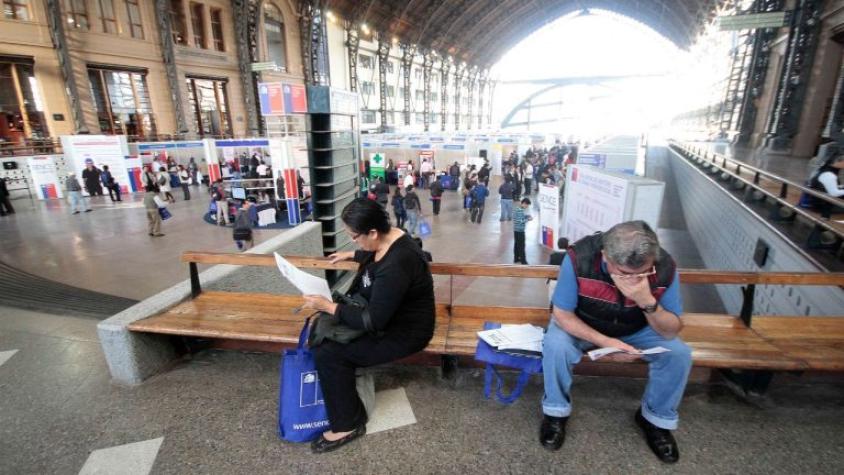 Cadem: Evaluación negativa de la situación económica personal y familiar es la más alta desde 2014 Cadem: Evaluación negativa de la situación económica personal y familiar es la más alta desde 2014