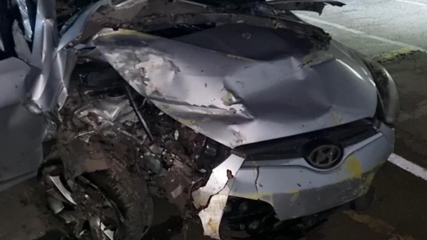 Robaron auto, intentaron atropellar a carabineros y terminaron en regadío: dueño del vehículo se percató horas después 