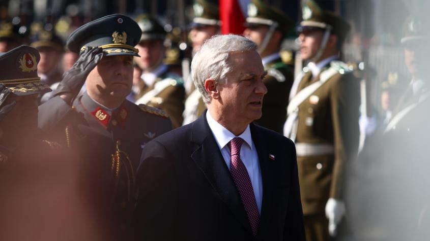 Cadem: 51% cree que Gobierno debería retirar Reforma de Seguridad