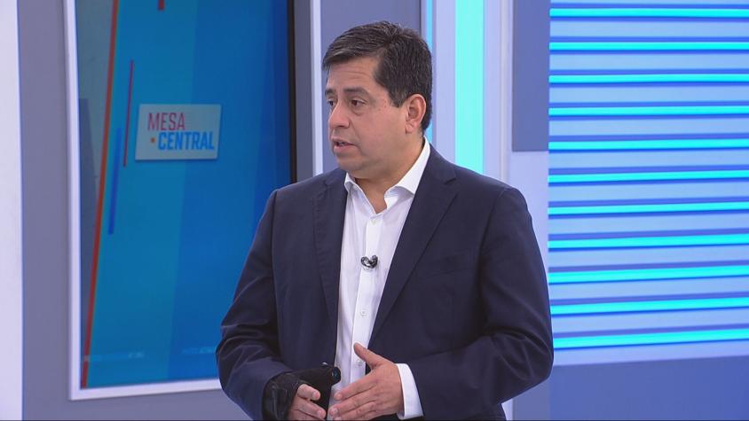 Senador Araya tras llamado del PPD a evaluar su continuidad en el partido: "No tengo nada que evaluar (...) tengo claro cuál es mi domicilio político" 