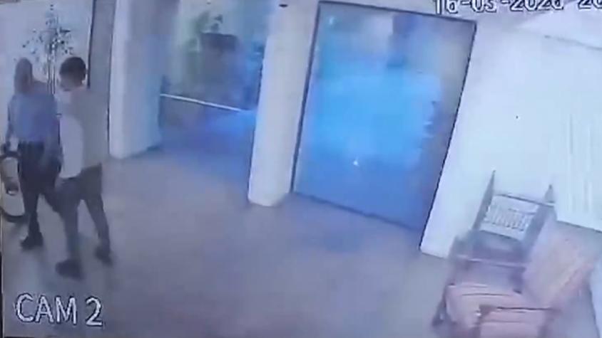Conserje fue golpeado al intentar impedir robo en edificio de Vitacura: fue despedido cuando volvió a su trabajo tras la licencia