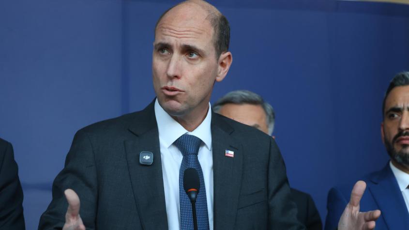 "El Gobierno no está enamorado de una redacción en particular": Arrau aborda opciones si se frena la reforma de seguridad