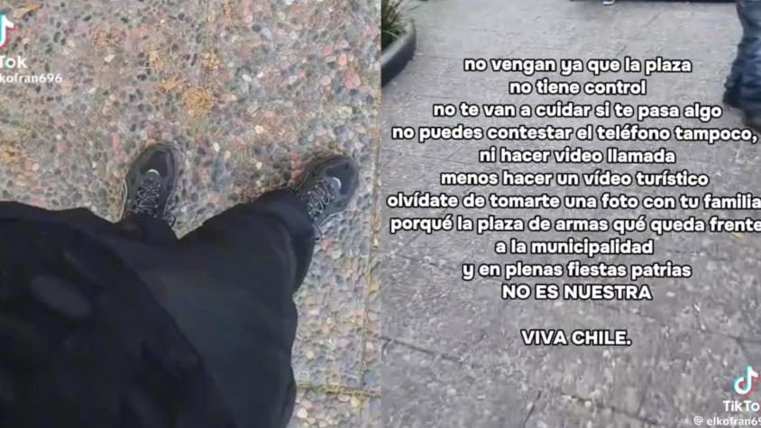 Tiktoker denuncia que extranjeros se tomaron la Plaza de Armas de Santiago y quisieron lincharlo cuando grababa