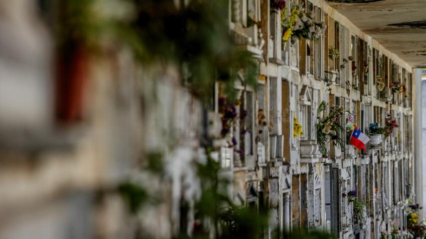 Estatuas de más de 50 kilos y manillas de tumbas: qué es lo que roban los saqueadores de los cementerios de Recoleta