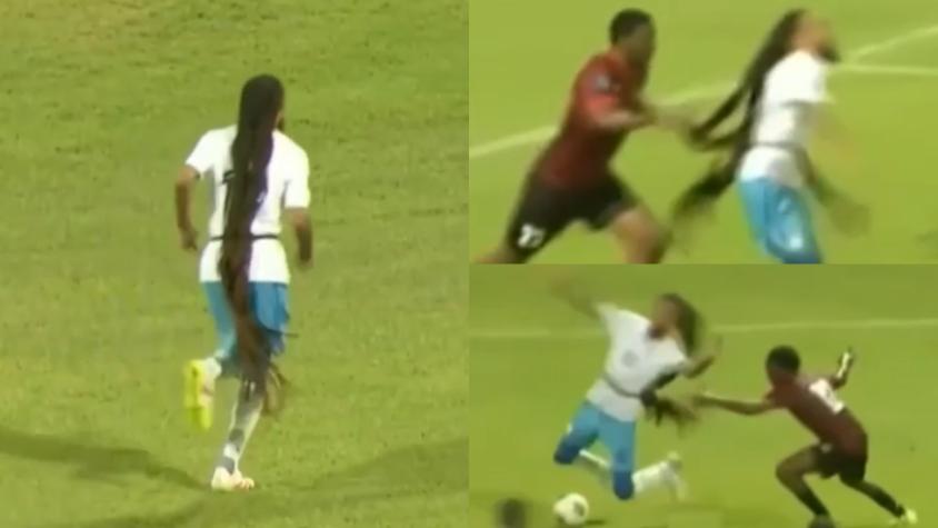 Futbolista con el pelo más largo del mundo provocó dos expulsiones: Le jalaron el pelo