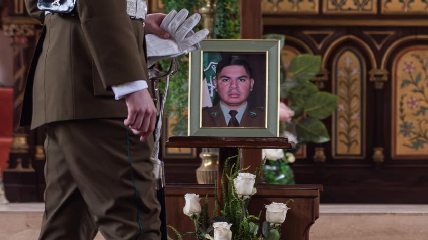 Cabo Cristopher Aguilera recibió ascenso póstumo tras ser asesinado en Lo Espejo: comisaría llevará su nombre