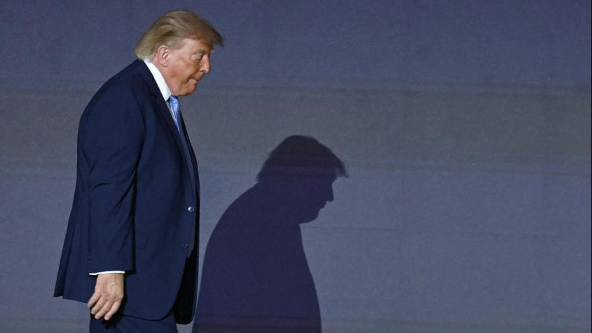 Nuevo chatbot del gobierno de EEUU contradice a Trump y luego modera sus respuestas