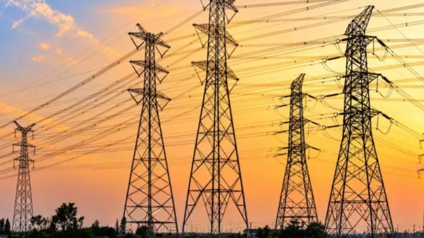 Permisología: ONG y alcaldías embisten contra segundo mayor proyecto eléctrico en Chile recién destrabado
