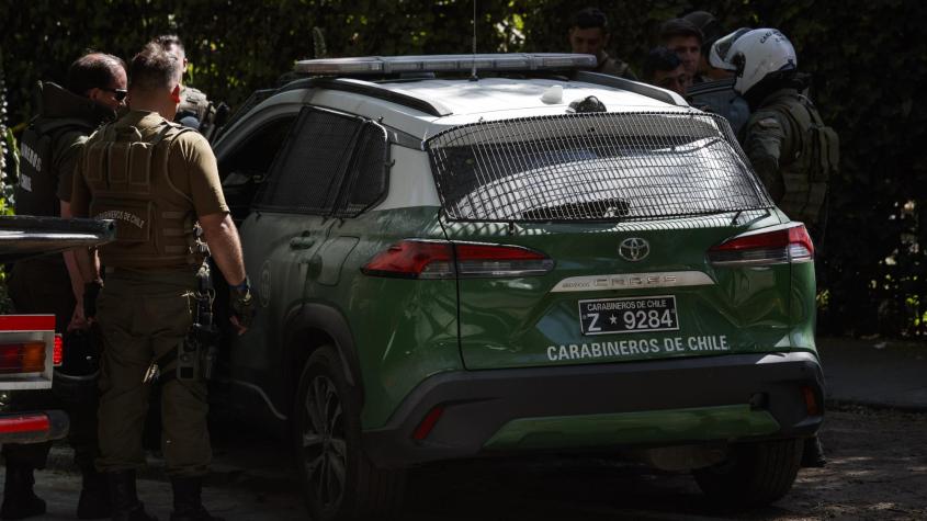 Hombre muere al interior de paso bajo nivel que se inundó en San Bernardo