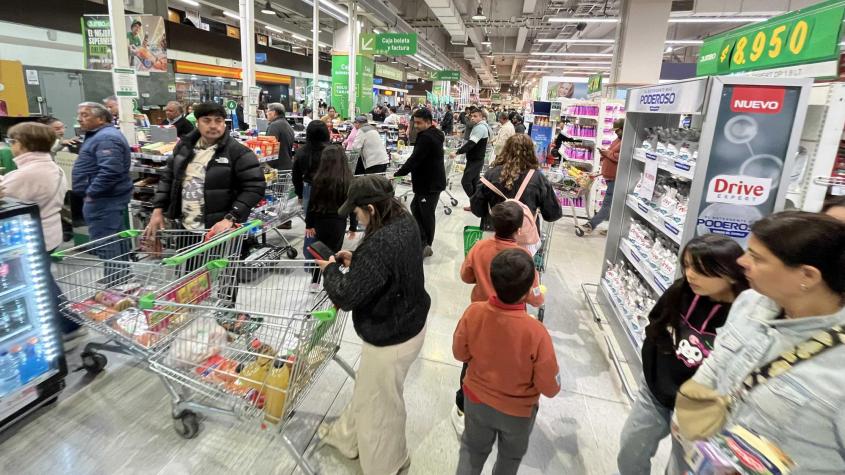 ¿Abrirán los malls y supermercados este 12 de octubre? Así funcionará el comercio HOY