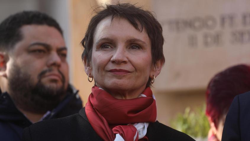 Tohá se muestra en contra de los indultos, pero defiende: "Soy partidaria de que las personas que cumplen penas vayan a morir a sus casas"