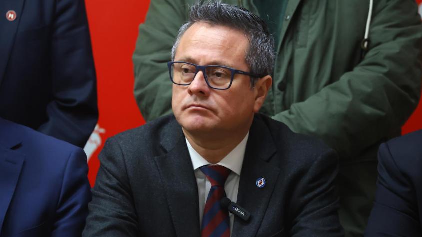 "Desde la DC hacia la izquierda no es suficiente": Presidente de la DC apuesta por "ampliar objetivos electorales" tras reunión de la oposición