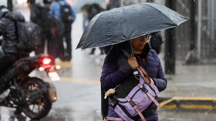 Presidente Kast declara emergencia climática preventiva en siete regiones ante pronóstico de lluvias