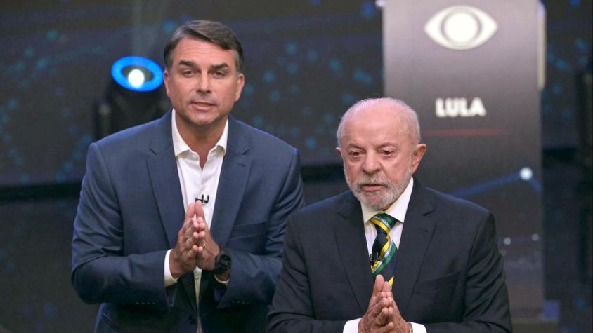 "Payaso", "corrupto": Lula y Flávio Bolsonaro se insultan en el primer debate electoral en Brasil