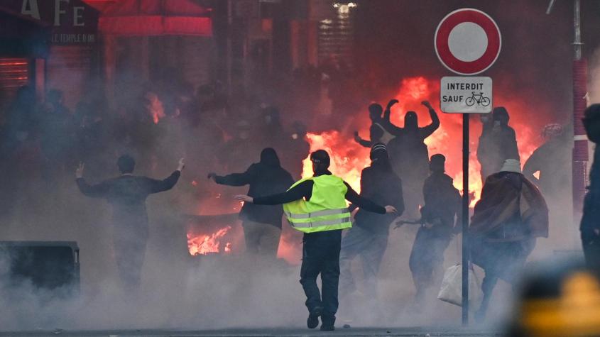 Explota la reventa en internet de artículos robados durante las protestas de Francia