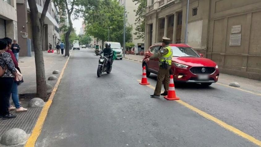 Carabineros retiró 106 motos de circulación en Santiago: 88 conductores no tenían licencia