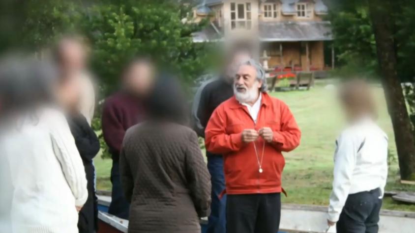 Reportajes Teletrece | Secta de Cahuala: piden investigar abusos sexuales